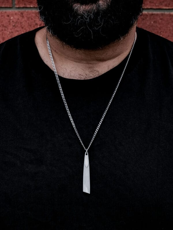 Longline Pendant