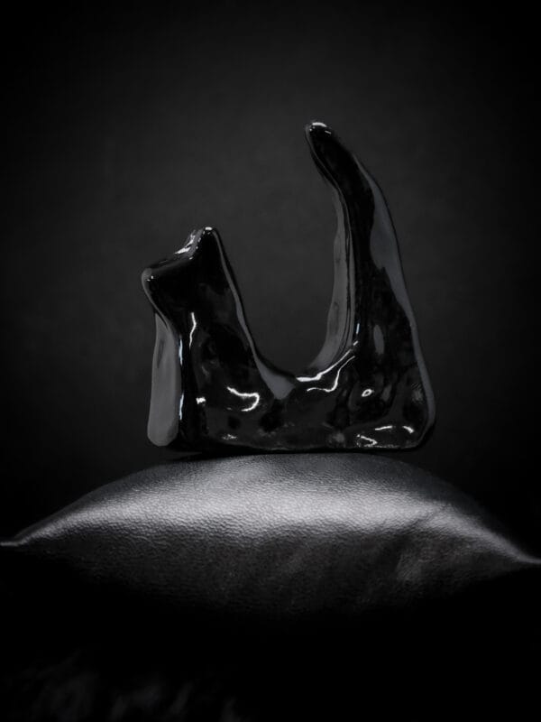 Fluid Pottery Ceramic Black Cat Ring Holder