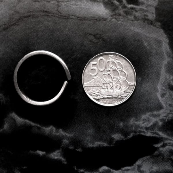 Vintage Fleur De Lis Ring (Size U)