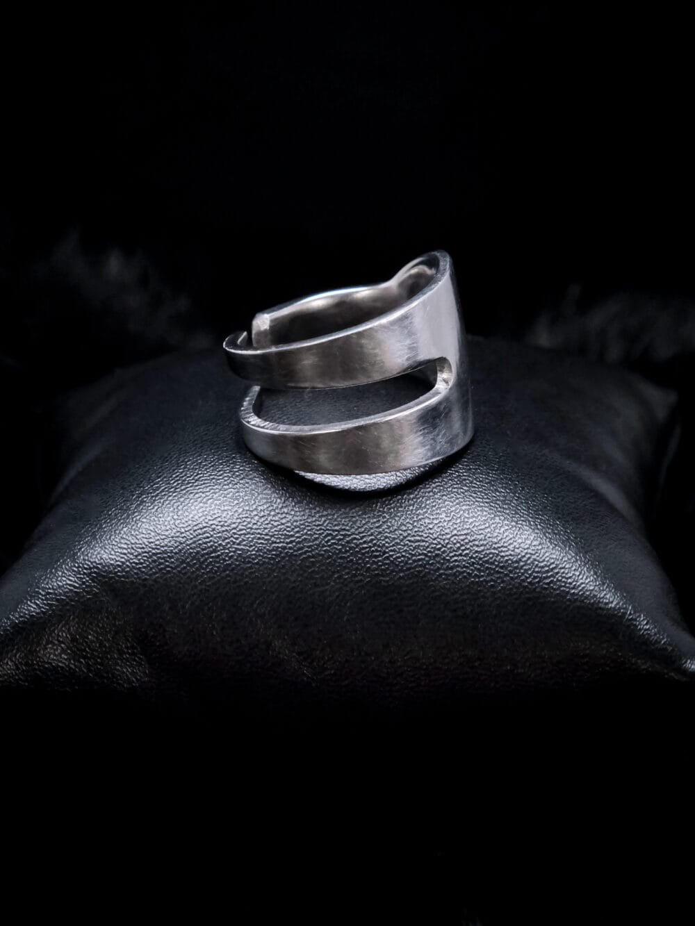 Forkhead Ring (Size Z+1)