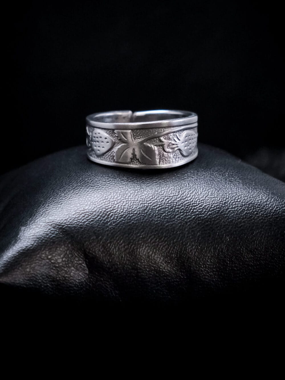 Strawberries Ring (Size T)