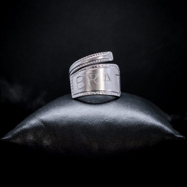 Brat Punched Ring (Size T)