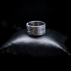 Beaded Edge Ring (Size R)