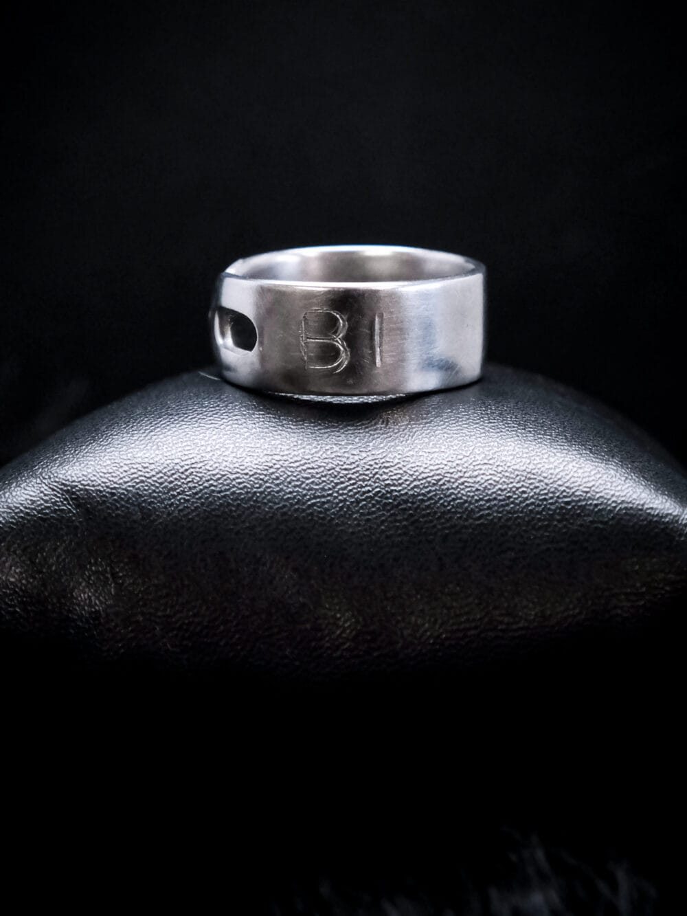 Bi Punched Ring (Size Z+2)
