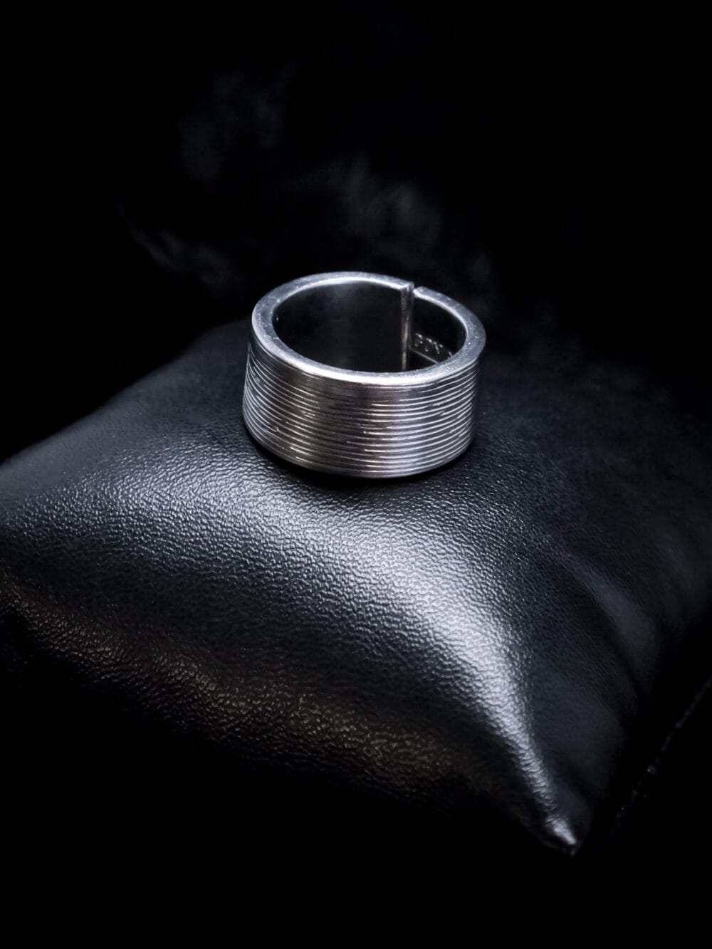 Fine Line Ring (Size O)