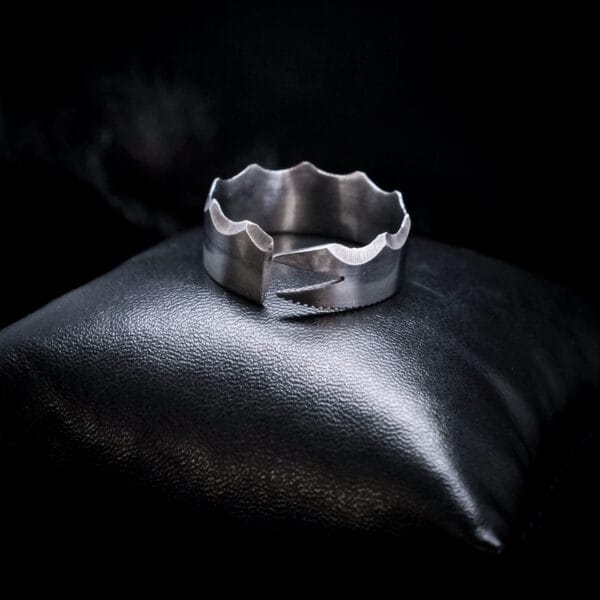 Light Like The Crown Ring (Size Z+4)