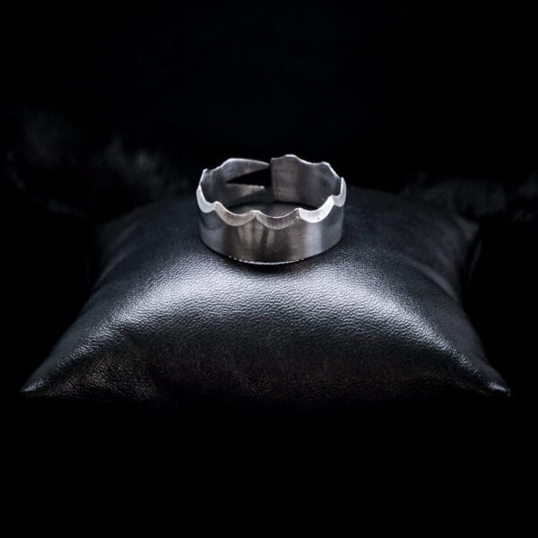 Light Like The Crown Ring (Size Z+4)