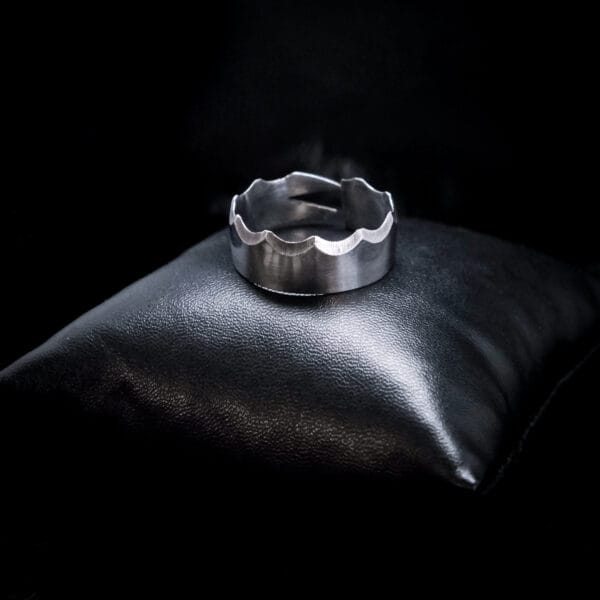 Light Like The Crown Ring (Size Z+4)