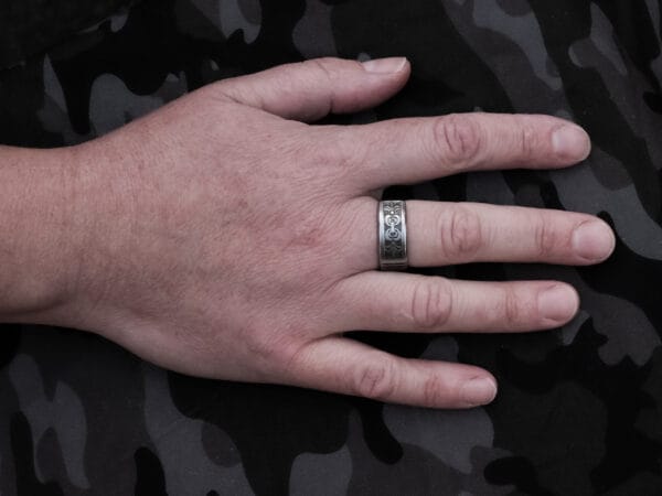 Vintage Fleur De Lis Ring (Size S 1/2)