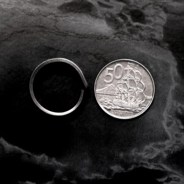 Vintage Fleur De Lis Ring (Size S 1/2)