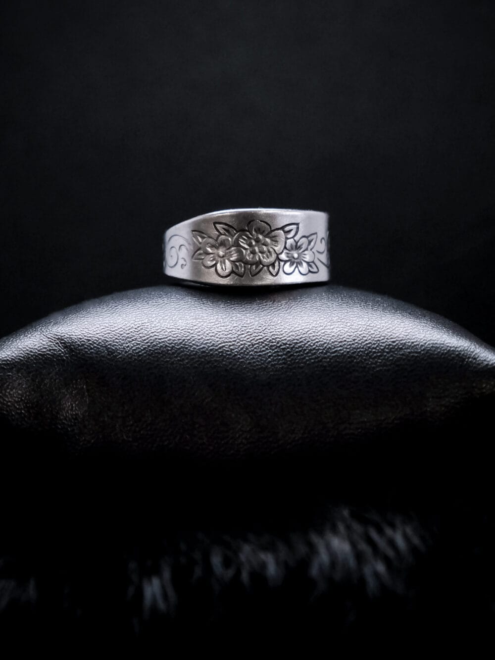 Velvet Rose Vintage Ring (Size R)