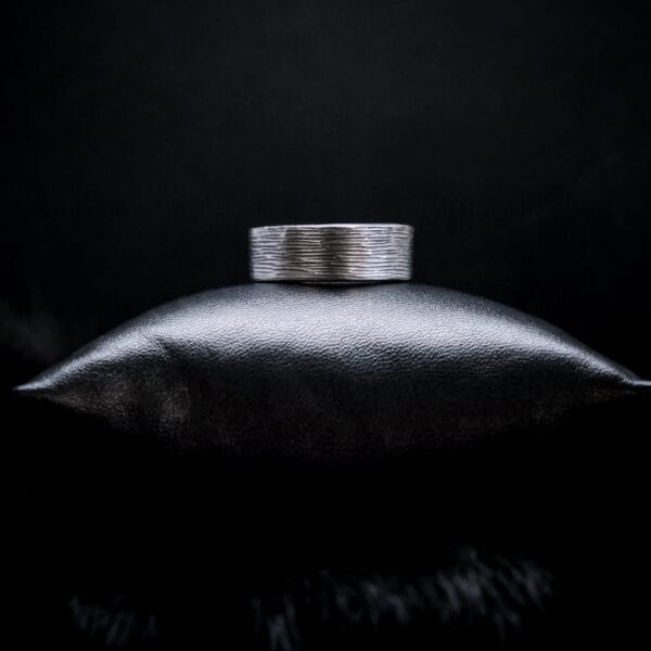 Slim Fine Line Ring (Size R 1/2)