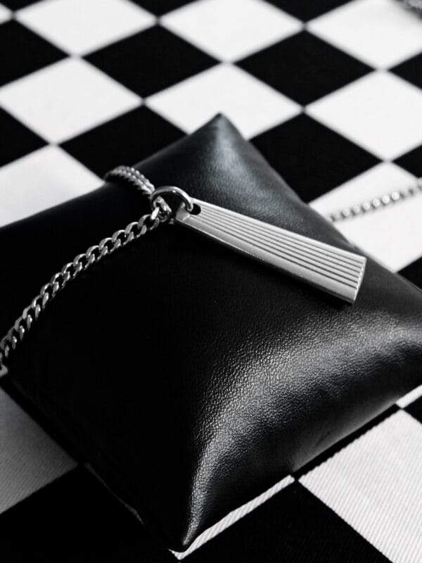 Sleek Lines Pendant