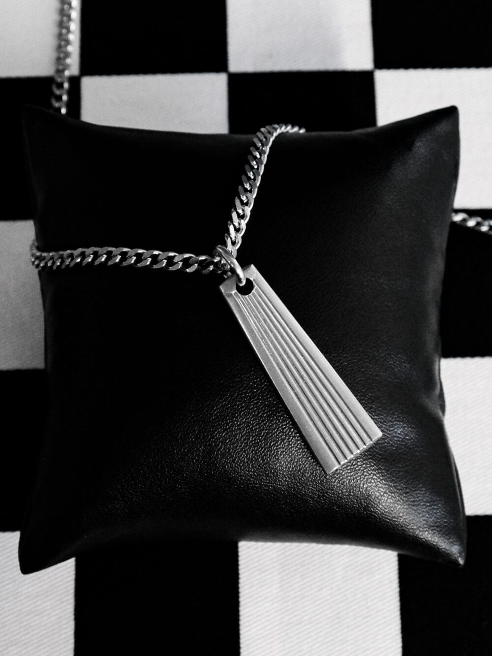 Sleek Lines Pendant