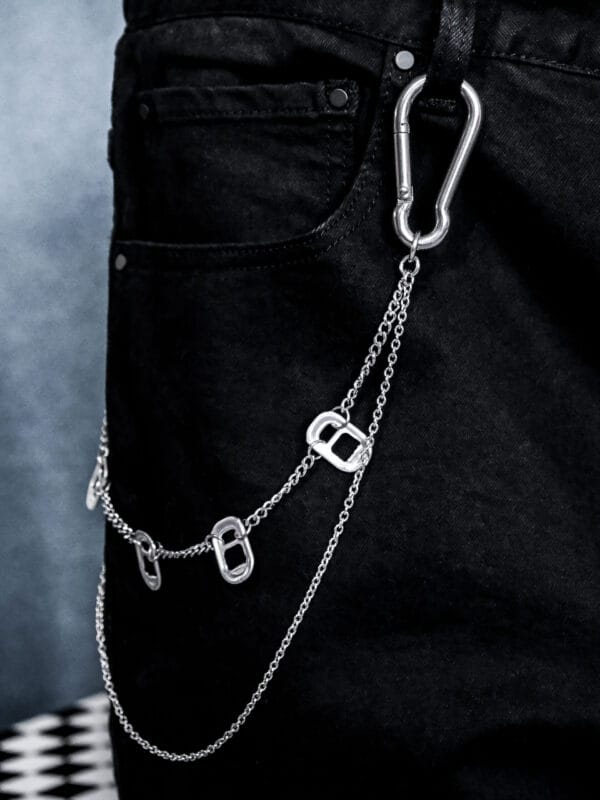 can tab jean chain