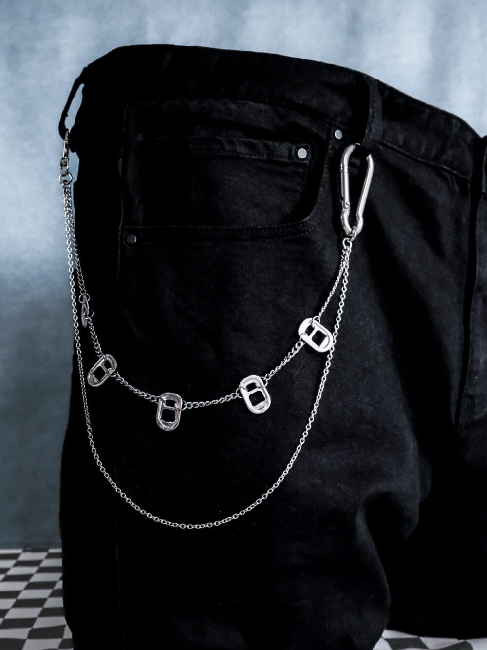 can tab jean chain